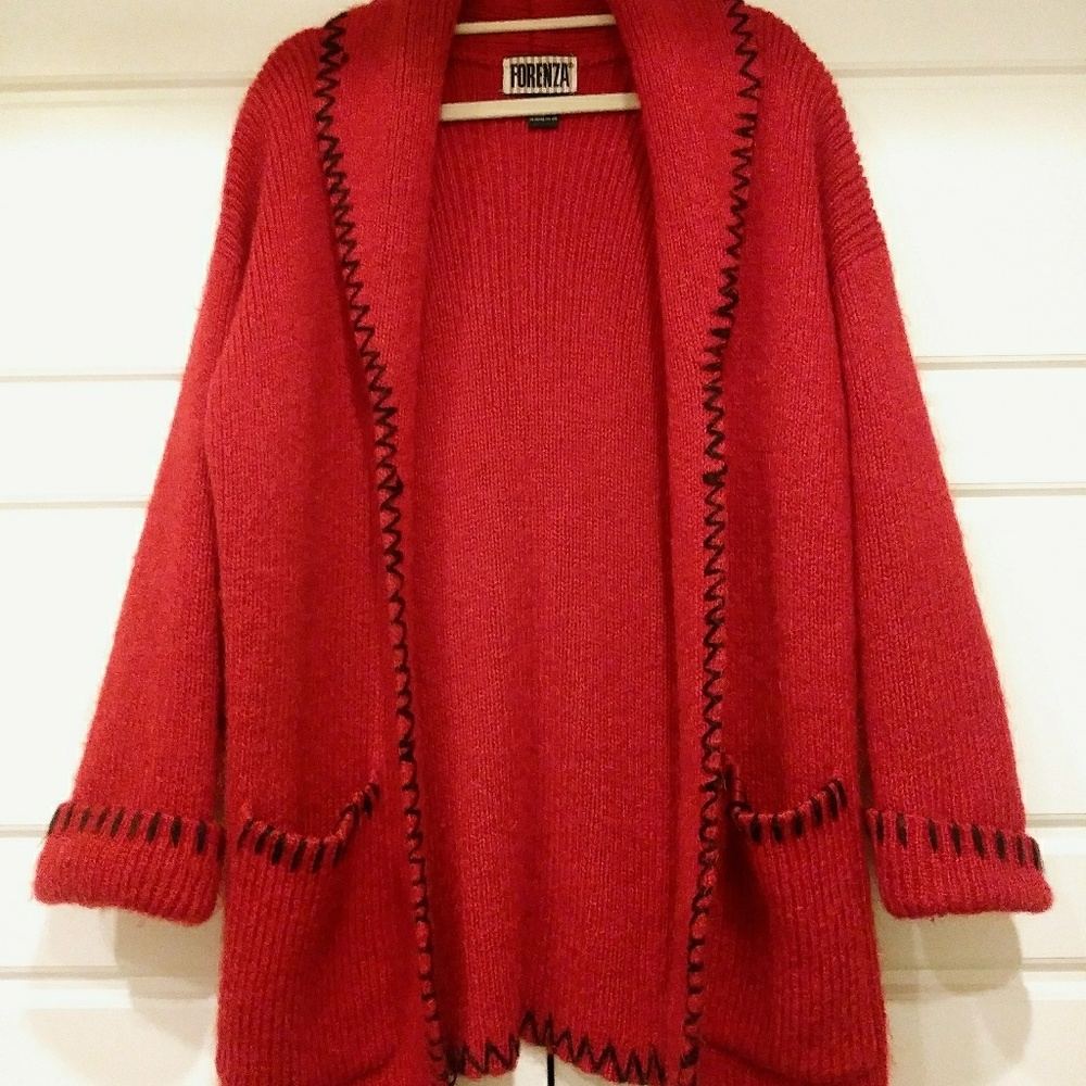 THICK KNIT LONG RED AND BLACK SWEATER JACKET